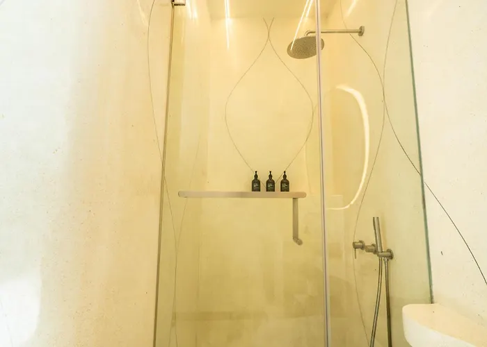 Illusion - 3br With Sauna, Jacuzzi, Rice Field View Near Villa